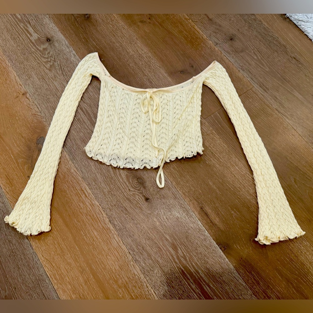Stradivarius Off The Shoulder Cream Sweater with Tie Medium